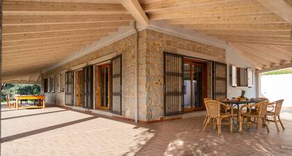 Jacuzzi | Nature | Parking Places | 10 min from the Sea