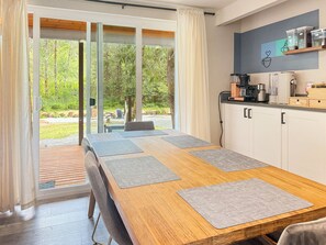 تناول الطعام