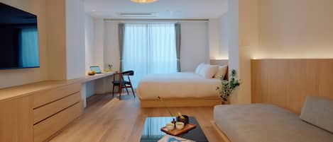 Suíte urbana, sacada (Living) | Camas Tempur-Pedic, cofres nos quartos, escrivaninha