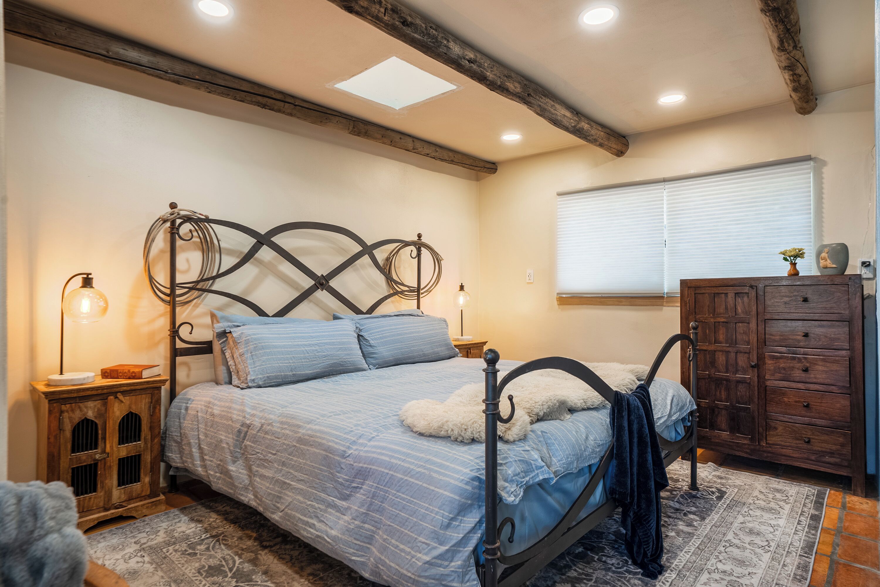 1 bedroom, desk, iron/ironing board, travel cot