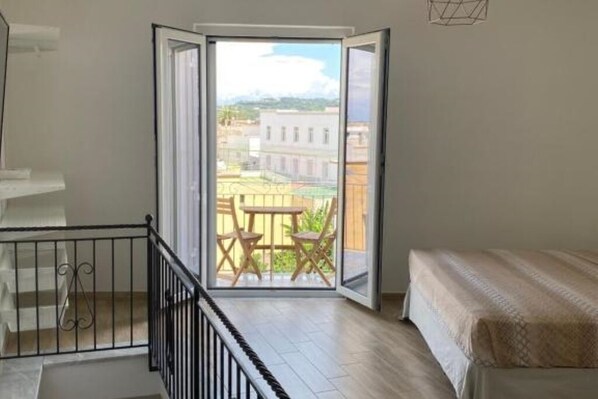 2 bedrooms - The Fortress - Yellow Apartment (Forio)