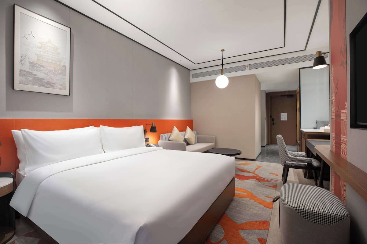 Deluxe Room, 1 King Bed