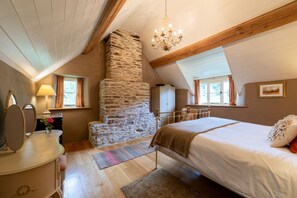 3 bedrooms, iron/ironing board, WiFi