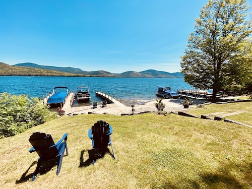 Lakeview Lodge|Hot Tub|9 Beds|Pet Friendly|Dock Slip|Lake Views|