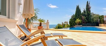 Exclusive Villa With Panoramic Sea Views