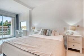 2 soveværelser, skrivebord, strygejern/strygebræt, Wi-Fi