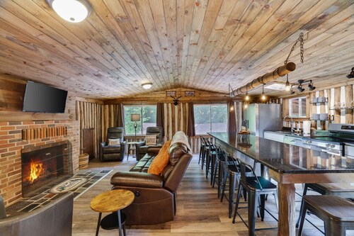 Cozy Log Cabin in Jim Thorpe
