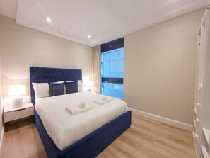 2 chambres, fer et planche Ă repasser, Wi-Fi gratuit, draps fournis