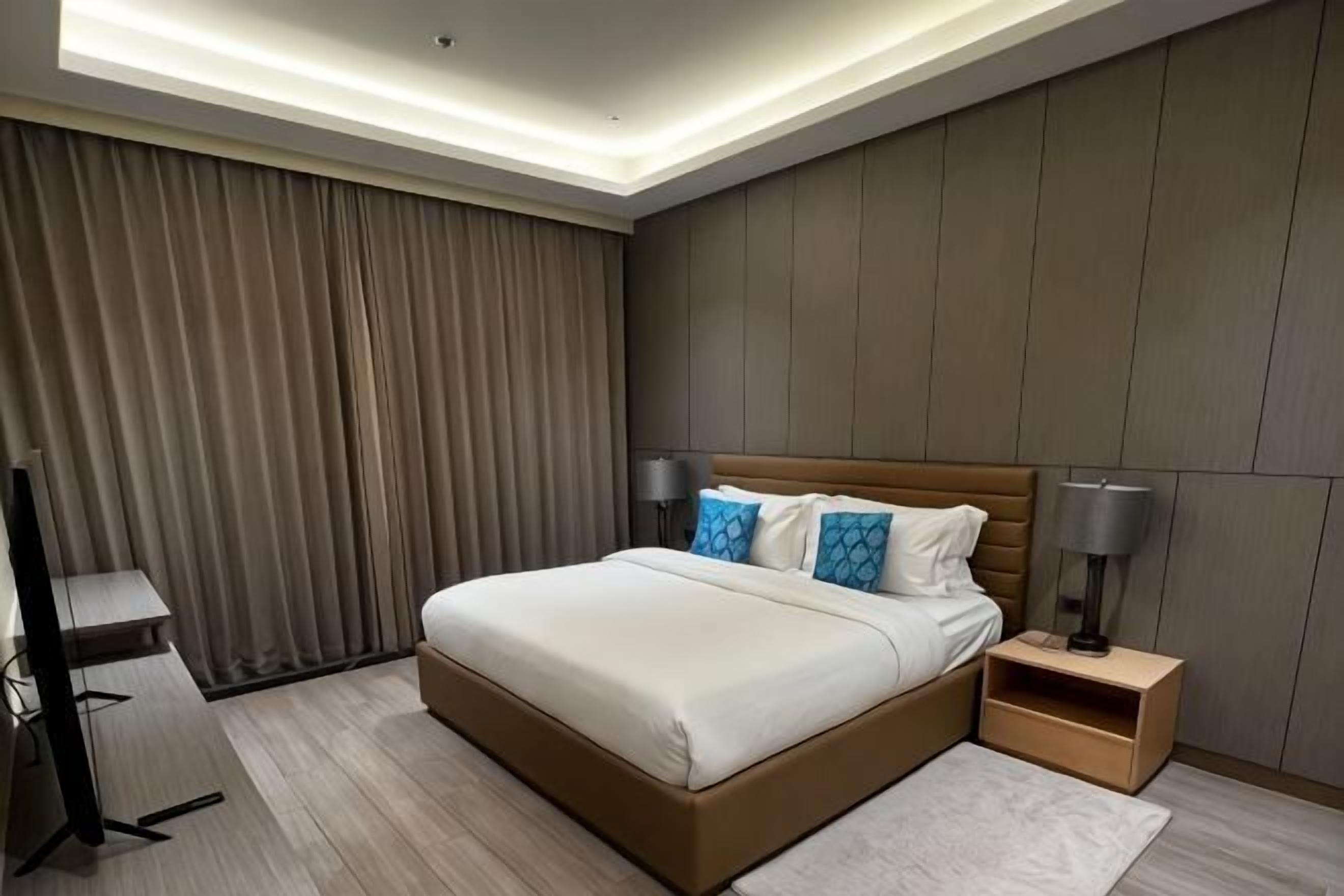 Cribs/infant beds