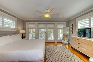 7 bedrooms, iron/ironing board, free WiFi, bed sheets