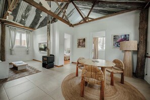 Dining - Orchard Cottage - Country Escape New (Yallingup Siding)