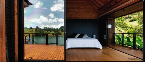 4 habitaciones, tabla de planchar con plancha, wifi y ropa de cama
