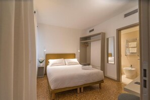 Classic Double or Twin Room | Soundproofing, free WiFi