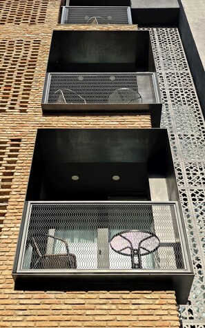 Front of property - Griffin Hotel (Tbilisi)