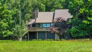 Exterior - The Hideout: Luxe Escape w/ Sauna & Hot Tub | Birchwood Golf & CC (Harbor Springs)