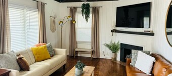 Spacious 4-bedroom house in Great Bend, KS with, Backyard Deck, Ping Pong Table