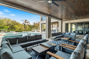 Terrace/patio - Morlando Treehouse Mansion-TT338 (Kissimmee)