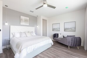 9 bedrooms, iron/ironing board, free WiFi, bed sheets - Reunion's Galactic Getaway-TT449 (Kissimmee)