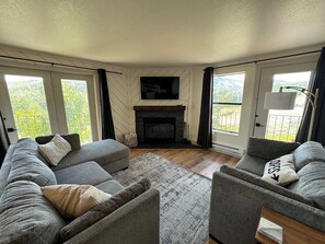 TV - Brian Head Ski Condo · Aspen Slopes (Brian Head)