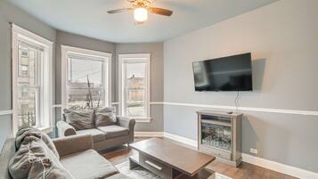 TV, fireplace