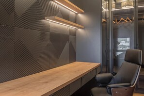 Standard Apartment | Premium bedding, down comforters, memory foam beds, desk - Highline Downtown Aparthotel (Bucharest)