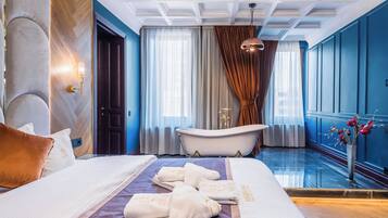 Standard Apartment | 1 bedroom, premium bedding, down comforters, memory foam beds