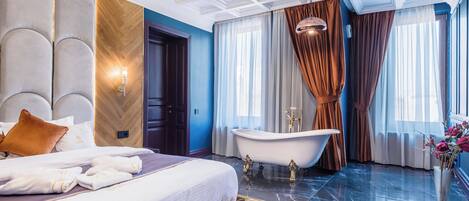 Standard Apartment | Premium bedding, down comforters, memory foam beds, desk