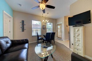 Living area - Apartment for 4 guests (Sarasota)