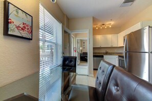 Dining - Apartment for 4 guests (Sarasota)