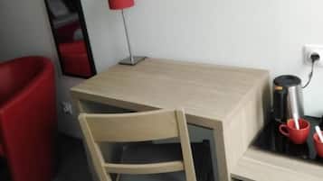 Caja de seguridad en la habitación, cortinas blackout y wifi gratis