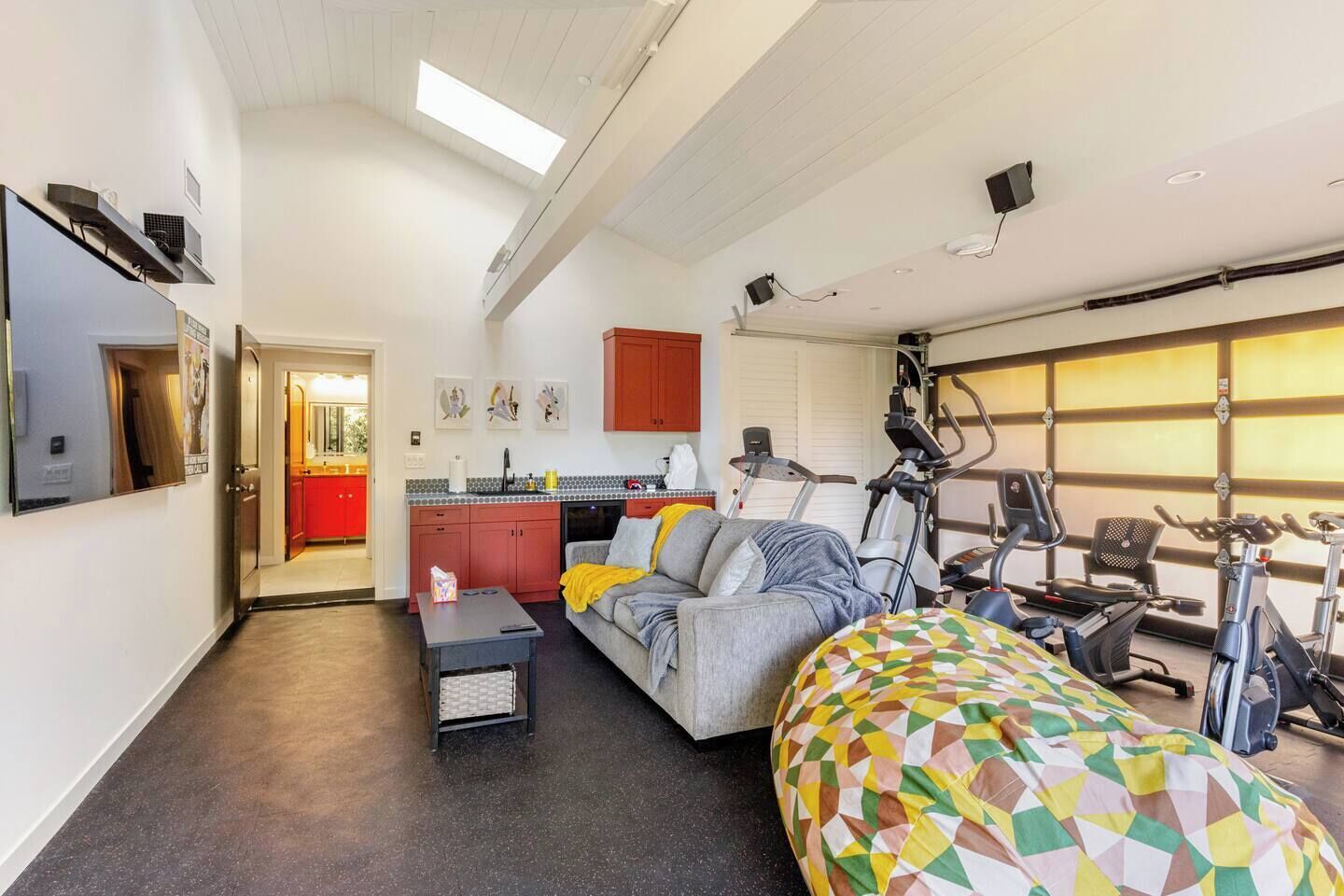 Luxurious 6+ Bedroom 7.5 Bath Nature Retreat In Charming Camarillo - カマリロ, CA