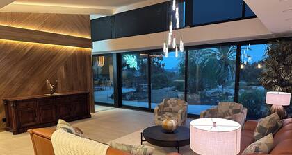 Luxurious 6-bedroom nature retreat in charming Camarillo