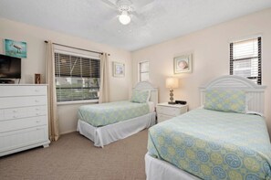 2 dormitorios, tabla de planchar con plancha, wifi y ropa de cama