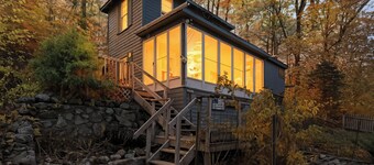 Lakeview, quiet, family, pets, boat slip, beach, trails, skiing, adventures