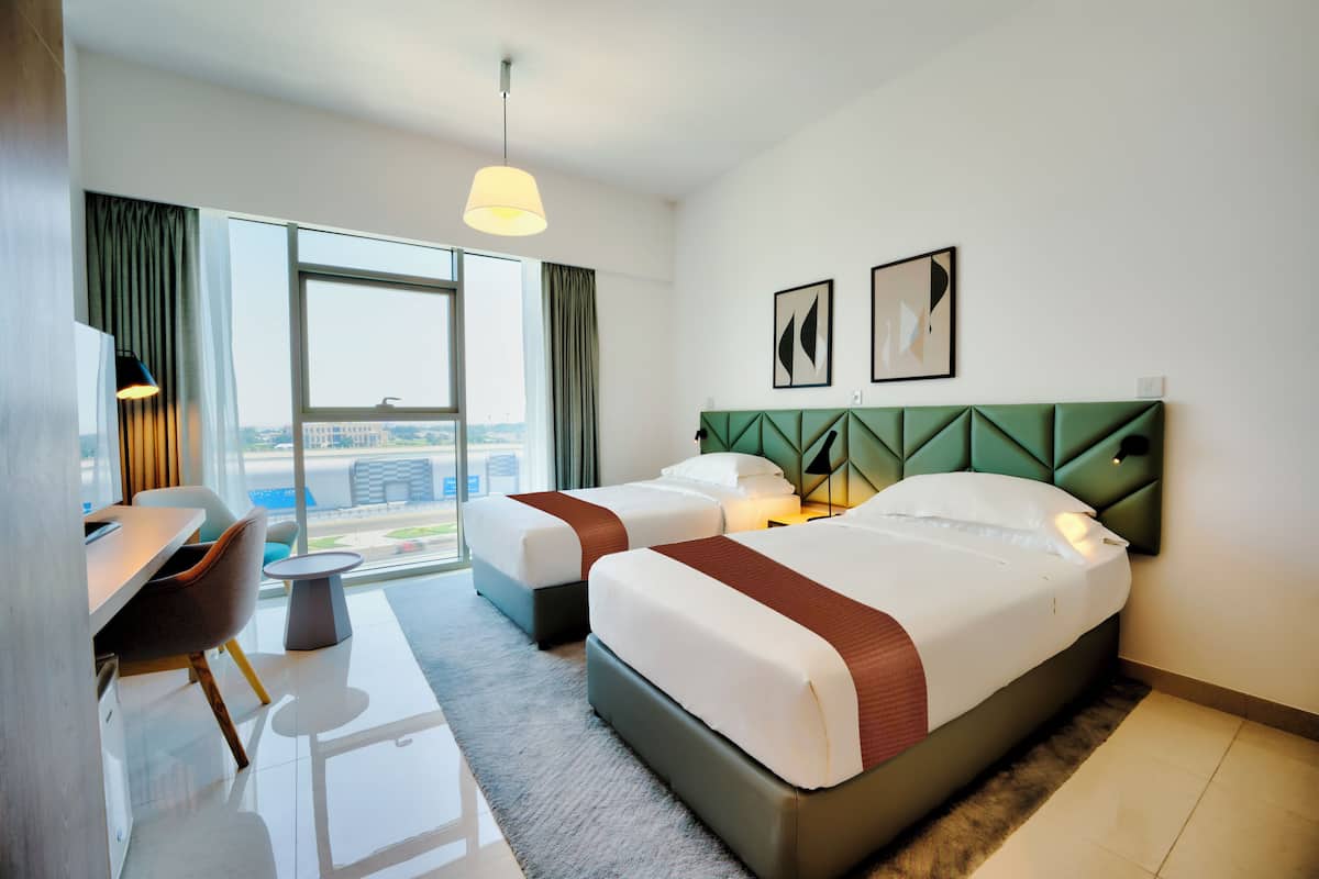 2 bedrooms, in-room safe, desk, laptop workspace
