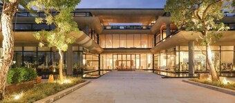 Huizhou Xiaojing Bay Guanhaiju Resort Hotel