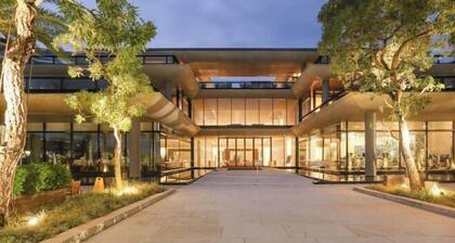 Huizhou Xiaojing Bay Guanhaiju Resort Hotel