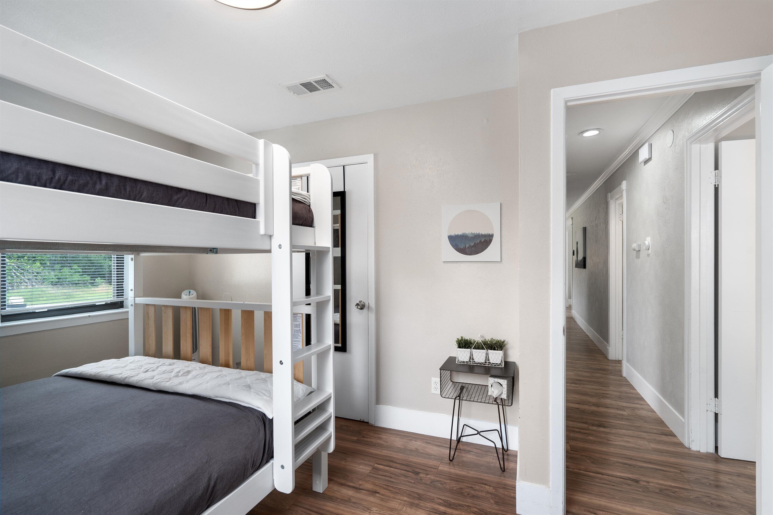 4 bedrooms, iron/ironing board, travel cot, free WiFi