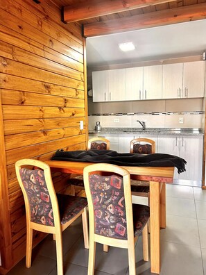 Dining - BAM Quaglia Top Home (San Carlos de Bariloche)