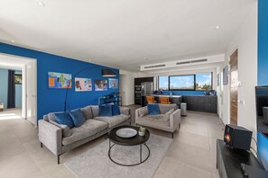 Smart TV, stereo - Luxury Penthouse JSLUX A15 with private rooftop terrace (Willemstad)