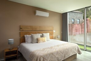 2 bedrooms, iron/ironing board, travel crib, WiFi