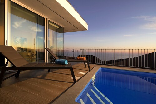 Villa da Silva: Modern 2-bedroom villa located on the idyllic island of Madeira 