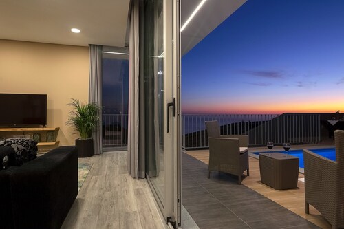 Villa da Silva: Modern 2-bedroom villa located on the idyllic island of Madeira 