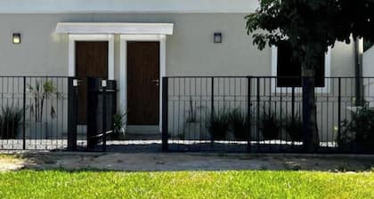 La Petite, Asuncion Airport closed parking