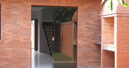 Duplex Aeropuerto c/cochera