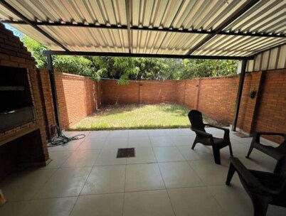 Duplex Aeropuerto c/cochera