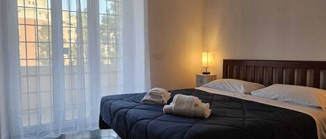 1 bedroom, iron/ironing board, free WiFi