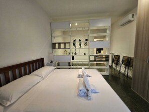1 bedroom, iron/ironing board, free WiFi - Isabella Bright Apartment (Rome)