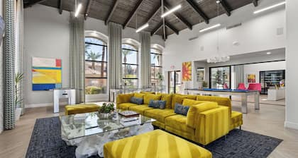 Near ASU: 2 King Beds-Hot Pool-Gym-Relaxing Stay