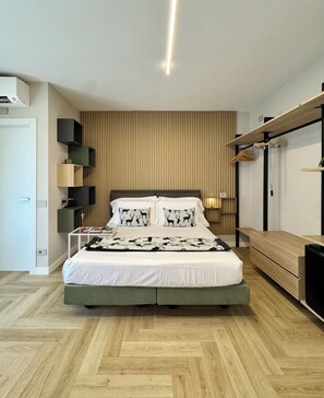 1 Schlafzimmer, Zimmersafe, Schreibtisch, kostenloses WLAN